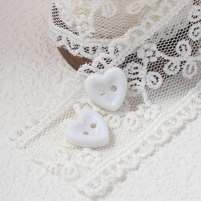 20 Pieces Cute Mini Heart Plastic Buttons Sewing Supplies for Women's Cardigans Blouses & Children's Garments DIY Button Craft