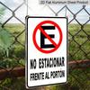 2D Flat Metal Aluminum Sign "No Parking" Spanish Area Compatible Front Door Sign, 8*12 Inches, Suitable for Home Decor, Retro Farmhouse Style, Garden