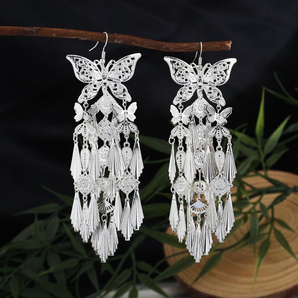 Miao Silver Tassel Earrings: Ethnic Style, Fashionable Exaggeration, Light Luxury Design