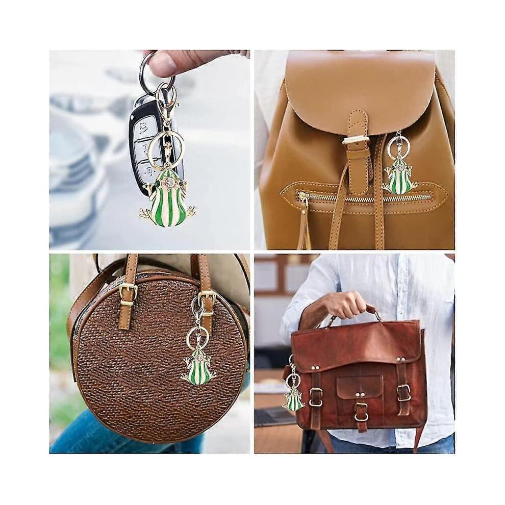 Creative Frog Keychain Cute Green Frog Keyring Funny Frog Keyring with White Stripes for Boyfriend Lover Gift Decoration Pendant