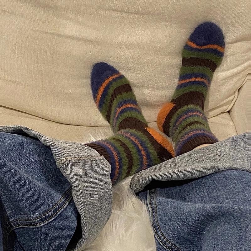 Ladies Autumn and Winter Warm Thickened Sweet Thick Lines Matching Color Imitation Sable Hair Long Socks