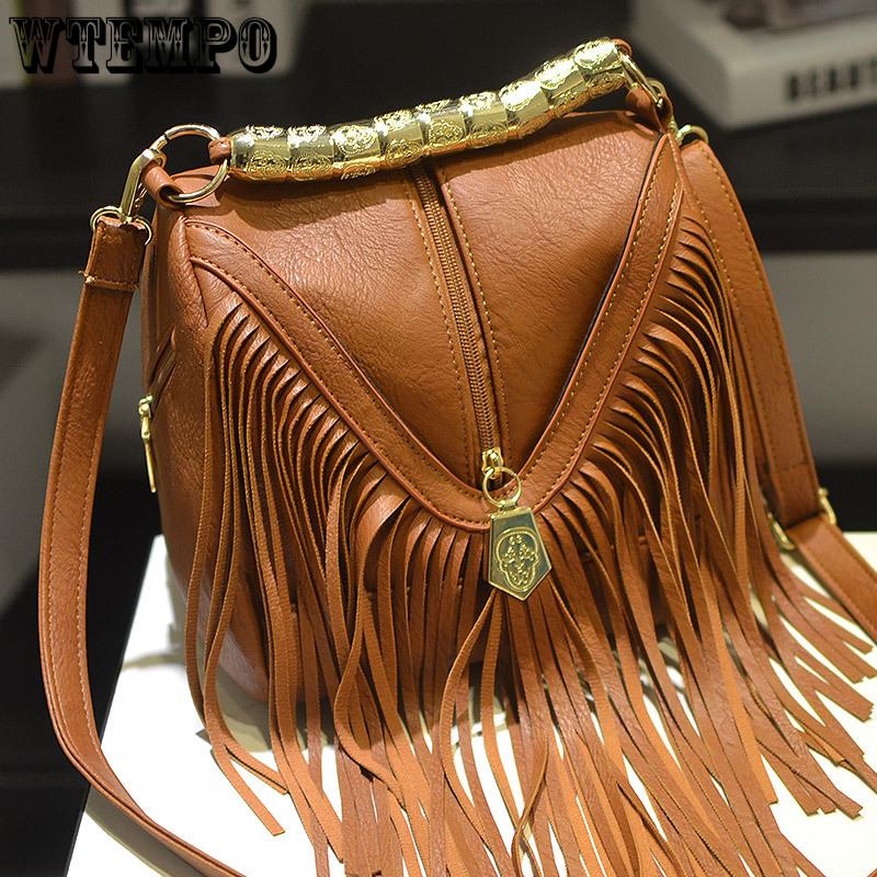 Chic Tassel Crossbody Bag - Stylish Shoulder Bag with Solid Color and Western-inspired Design - Perfect for Womens Daily Use