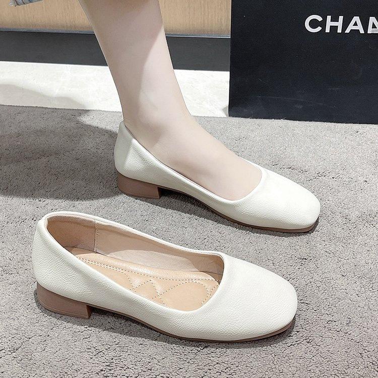 New Chinese simple square head single shoes autumn new lightweight super soft grandma shoes Doudou shoes