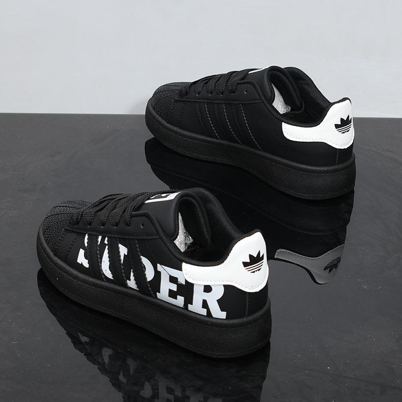 Retro atmungsaktive deutsche Trainingsschuhe Herren Frühjahrs-Board-Schuhe Sport Lederoberfläche Paar Freizeitschuhe trendige Damen 43