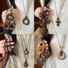 Wax Rope Wooden Beads Round Flower Love Pendant Necklace Retro Ethnic Style Collarbone Chain Niche Design Sense Item Decoration Women