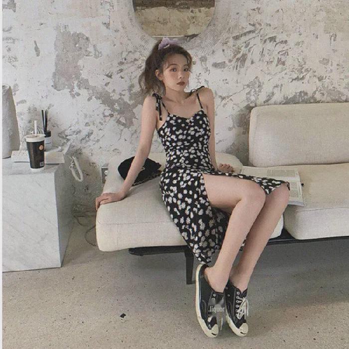 2023 Spring Daisy Floral Women's Slim French Midi Suspender Dress