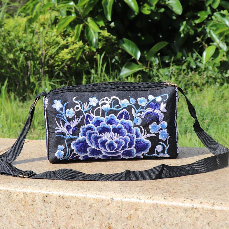Yogodlns Taška přes rameno v etnickém stylu Yunnan Vyšívaná květinová taška Plátěná taška Volný čas Jednoduchá dámská třívrstvá taška přes rameno