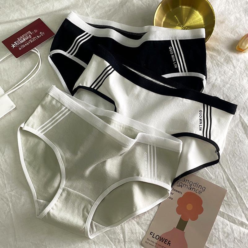 Nahtlose Sport-Höschen aus Baumwolle mit mittlerer Taille für Damen