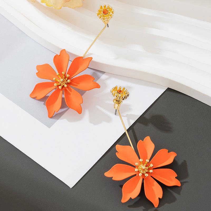 Fashionable Long Flower Earrings
