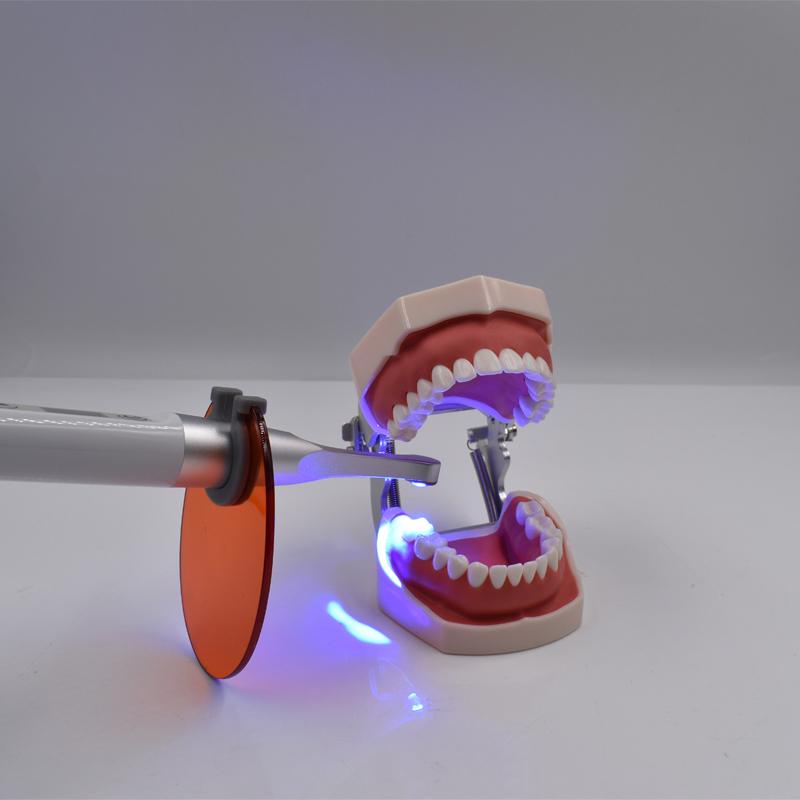 Lampe à polymériser dentaire sans fil avec détecteur de caries 1 S Polymérisation à large spectre 7 modes Lampe à polymériser pour résine