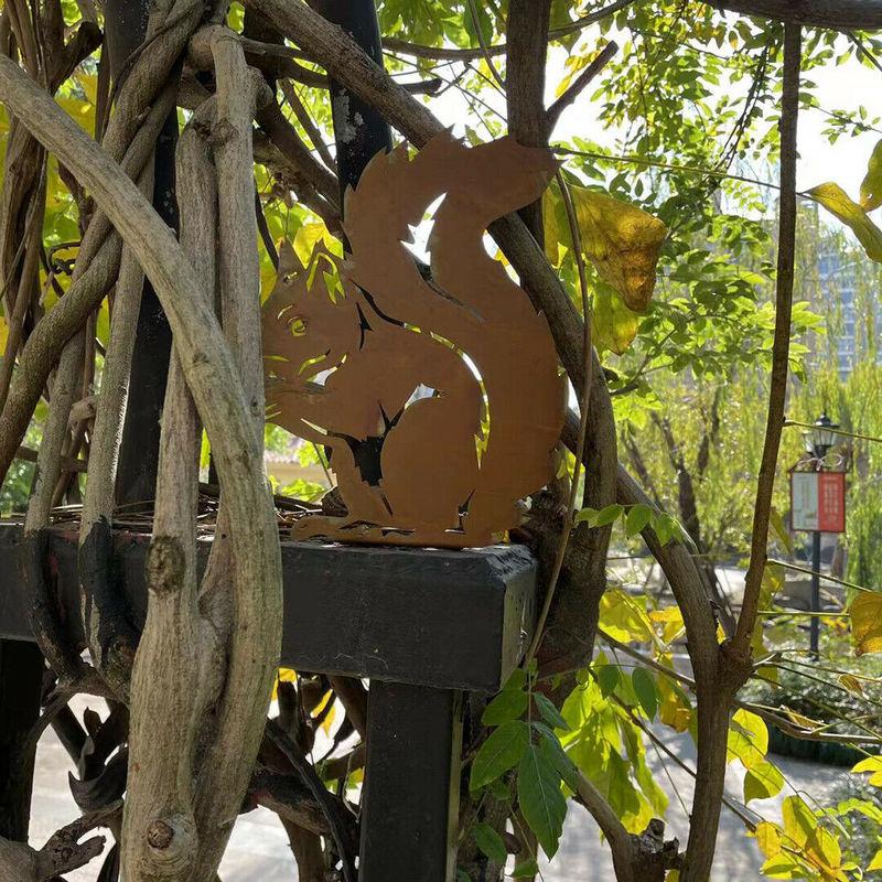 Metal Squirrel Steel Silhouette Metal Squirrel Silhouette Outdoor Decorations Stake Ornament Yard Art Garden Sculpture