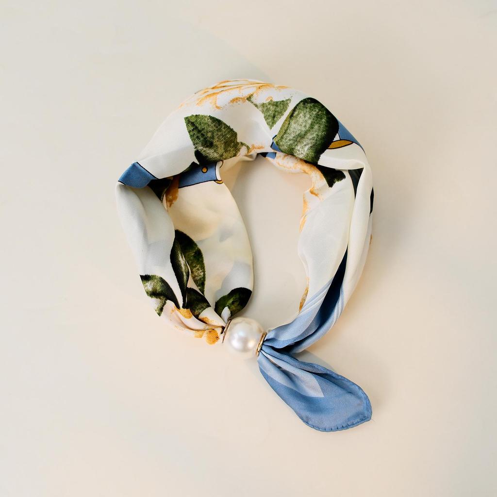 Elegante Sciarpa di Seta Magnetica con Fiori di Cashmere a Pois