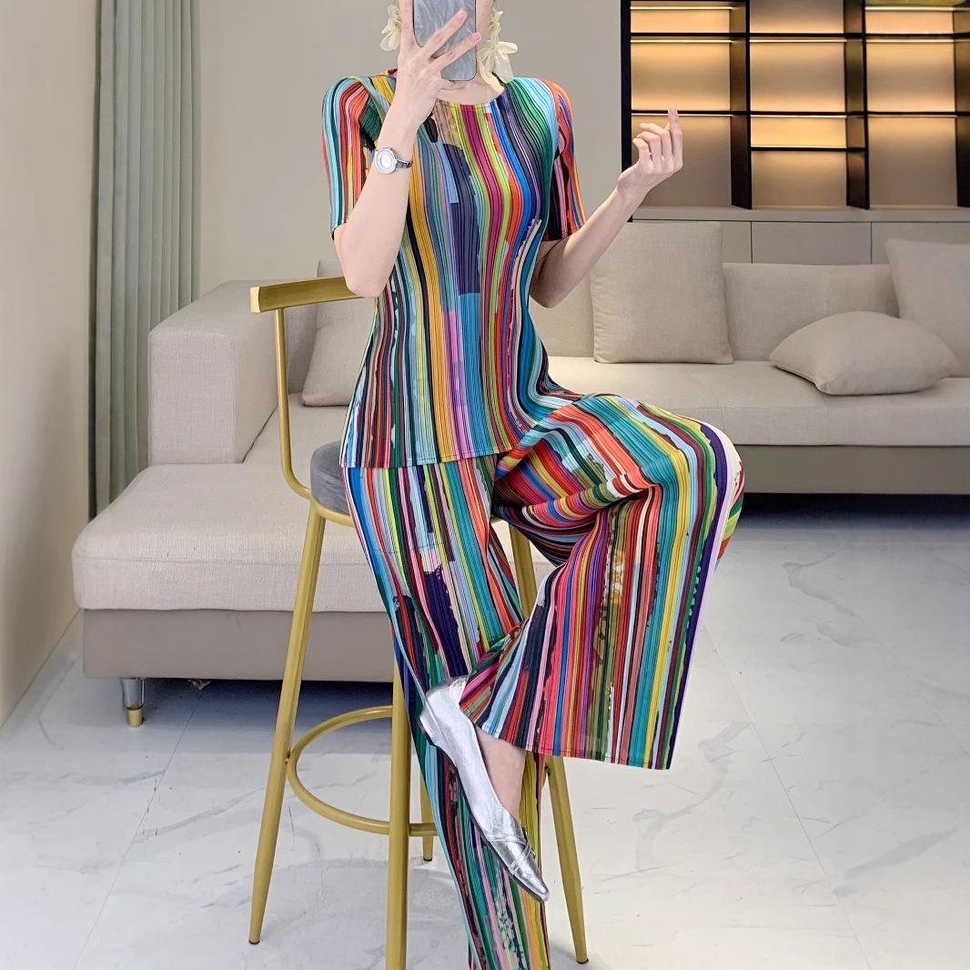 

Rainbow Stripe Pleated Two-Piece Set: Round Neck Top & Loose Straight-Leg Pants for Women One Size