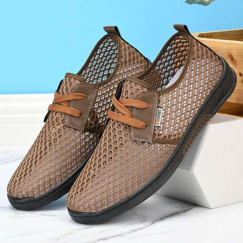 2025 summer new men's net shoes light breathable hollow mesh shoes soft sole non-slip light casual shoes men's sandals