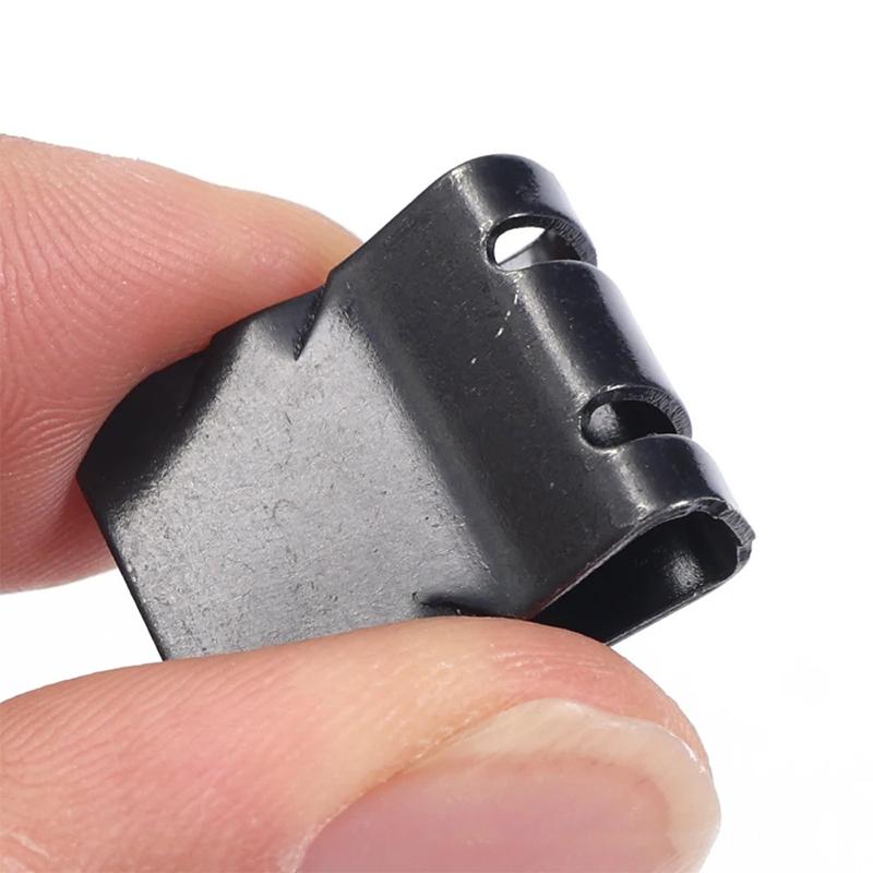 Upevňovací klipy pro blatníky automobilů Spona ve tvaru U pro kryt motoru automobilu Kovová upevňovací přezka pro blatník motocyklu a nákladního automobilu Železné díly