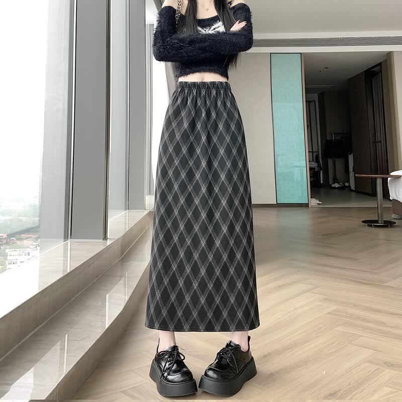 Women s Fleece-Lined Diamond Quilted High-Waist Midi Skirt M