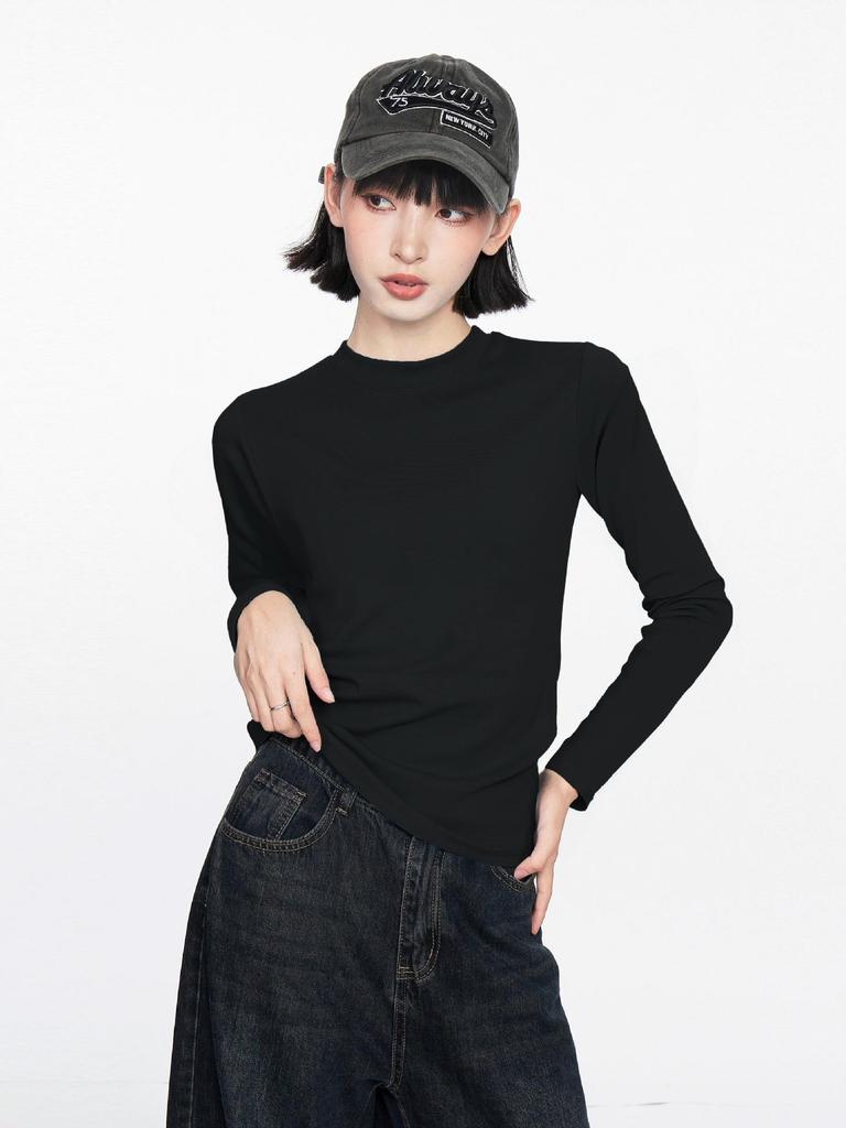 American-Style Women's White Round Neck Slim Fit Long Sleeve Base Layer Top for Spring/Autumn