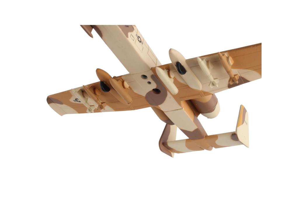 BRIEFMARKE Warzenschwein US Air Force Fertigmodell 1/140 A-10