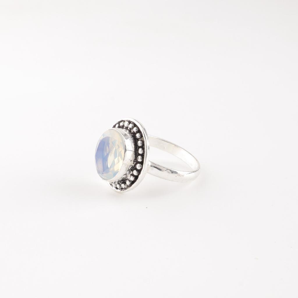 Melkeaktig Opal Edelsten 925 Sterlingsølv Smykker Håndlaget Ring For Kvinners Gave RR-62-18