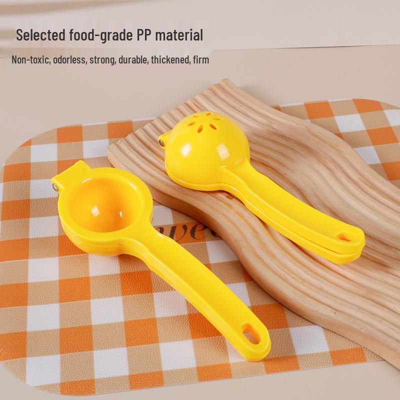 Compact Lemon Juicer: Manual Kitchen Tool & Fruit Squeezer