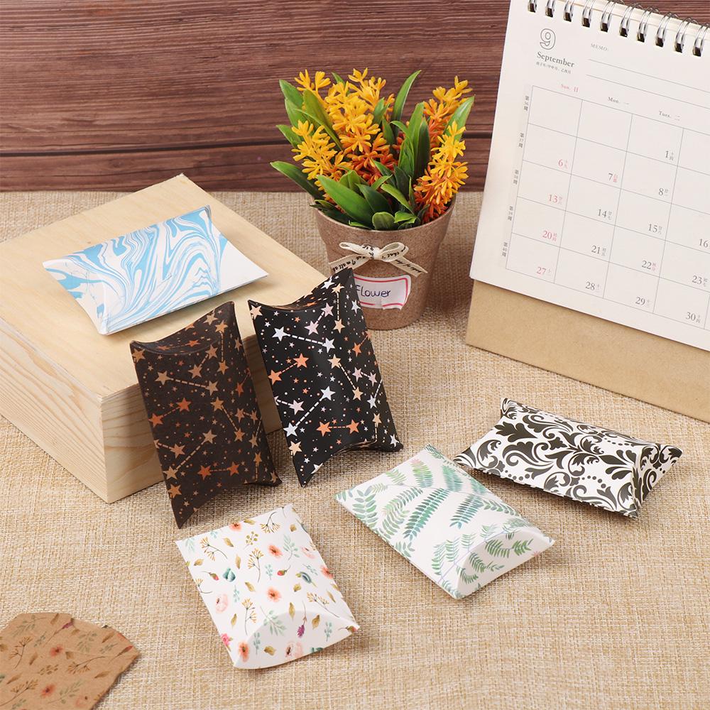 10PCS Mini Kraft Paper Candy Box Present Pouch Gifts Packaging Bag Pillow Shape Boxes Birthday Wedding Decoration Party Supplies