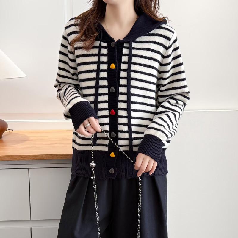 Großformat Damen Gestreifter Herzknopf Kapuzen Strick Cardigan Pullover Mantel