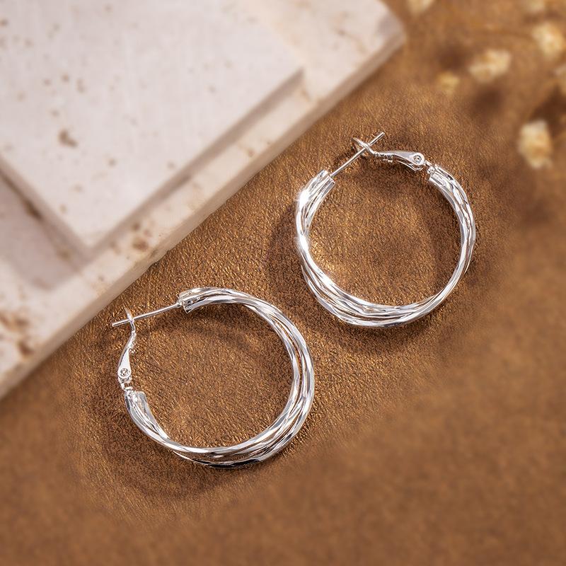 Niche design multi-layer crossed circle earrings light luxury high temperament circle earrings ear jewelry