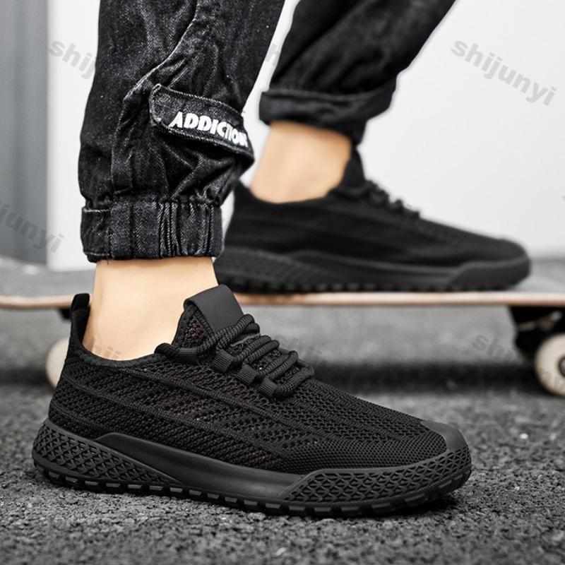 Men White Sneakers Summer Breathable Fly Weave Mesh Sports Running Shoes Lightweight Comfortable Fashion Cross Tied Casual Shoes