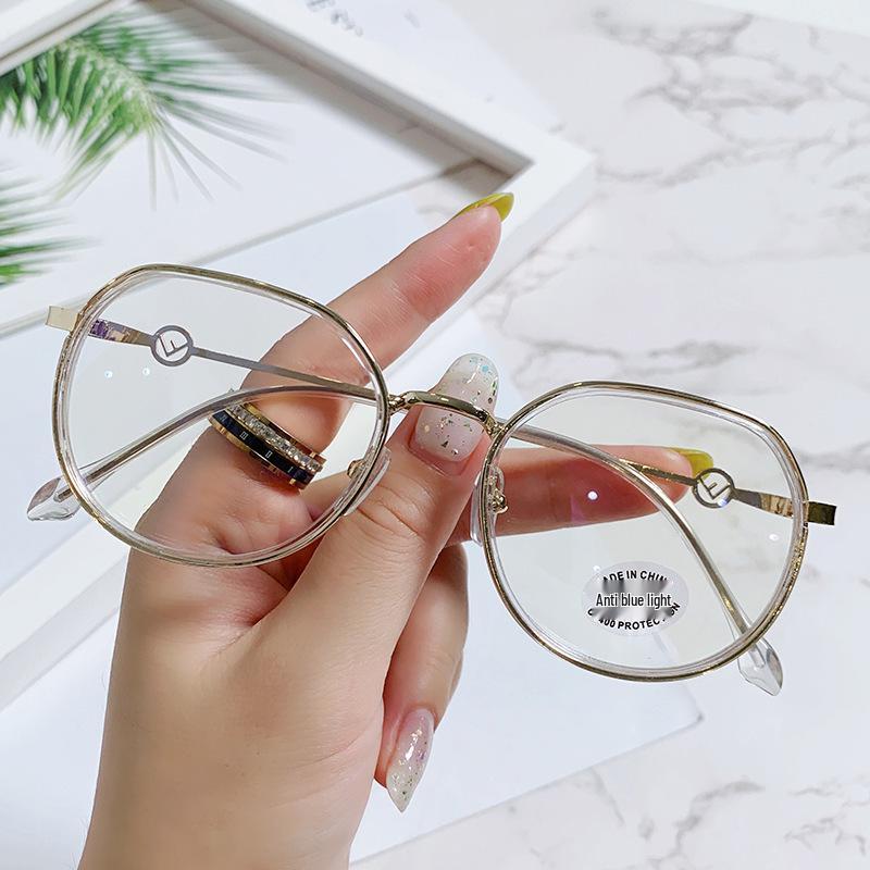Trendy Women's Anti-Blue Light Metal Eyeglass Frames - Slim, Fashionable, and Prescription-Ready.