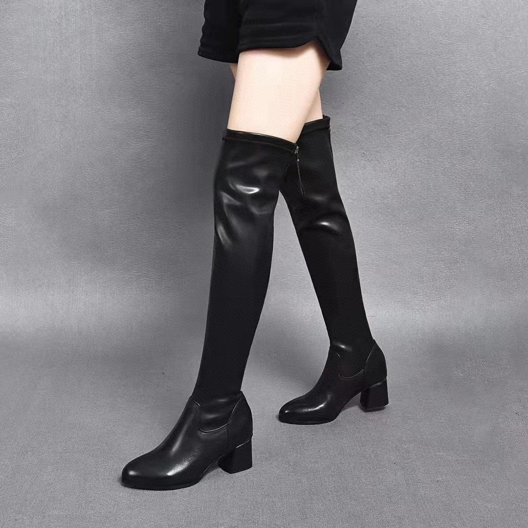 

Кожаные сапоги Модные сапоги Длинные сапоги 42 чёрный