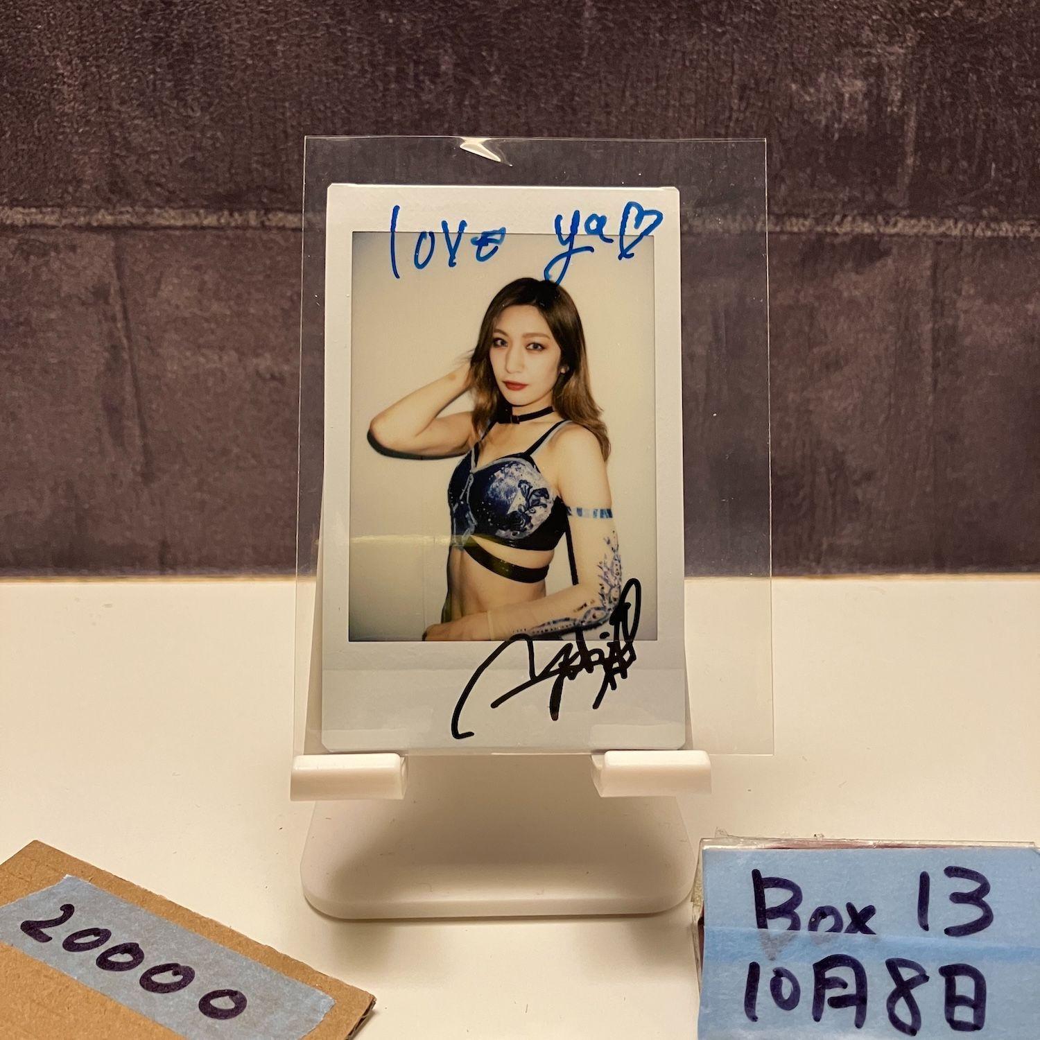 2021 BBM Yuki Kamifuku 5/10 Autograph Women s Pro-Wrestling Instax Card woman s pro-wrestling