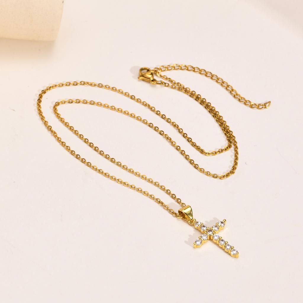 Cubic Zirconia Crucifix Cross Neckalce Pendant for Women Simple Layered Jewelry