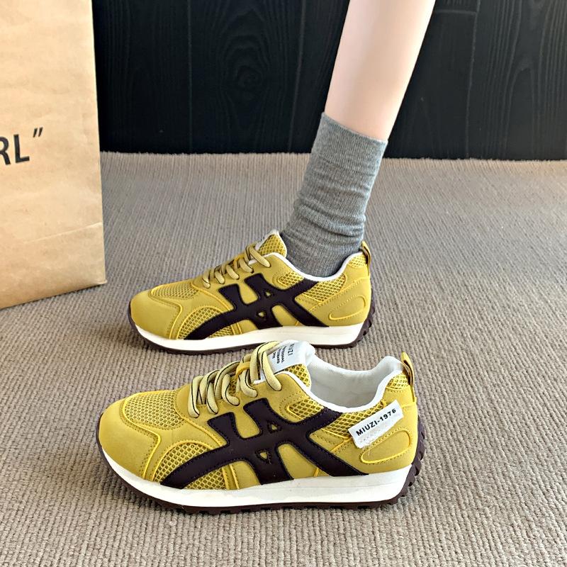 Soft leather German training shoes women's 2025 spring new Korean version versatile round head lace-up flat bottom non-slip casual Forrest Gump shoes