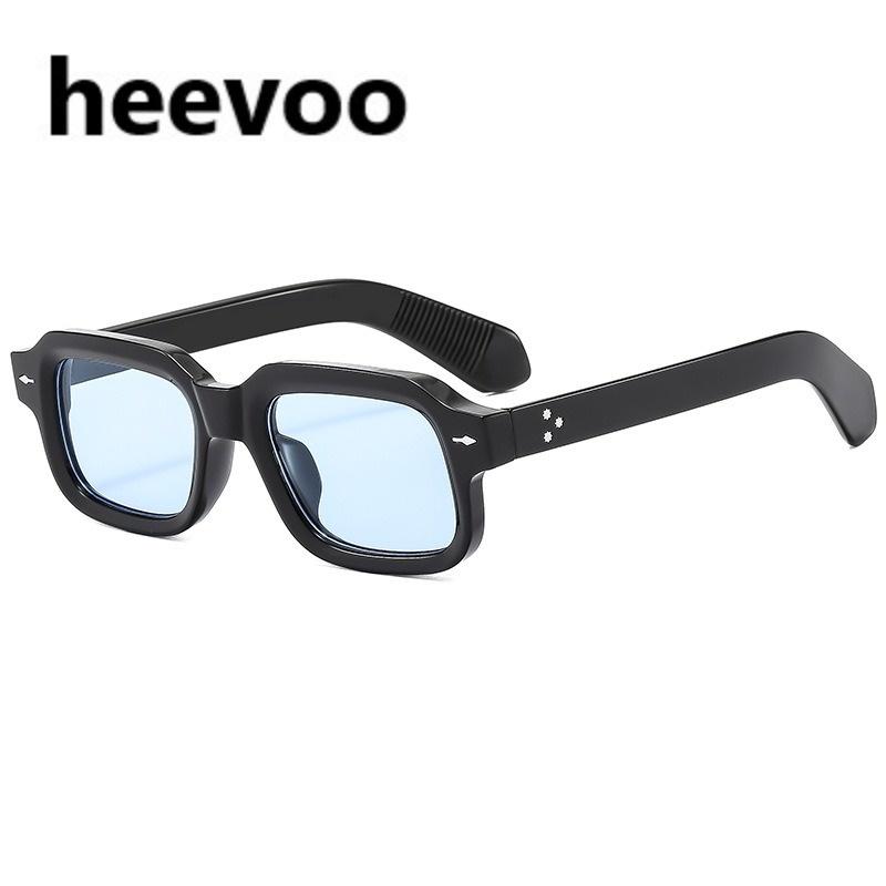 Vintage Square Sunglasses Men Women Retro Rivets Rectangle Sunshade UV400 Protection Fashion Brand Eyewear