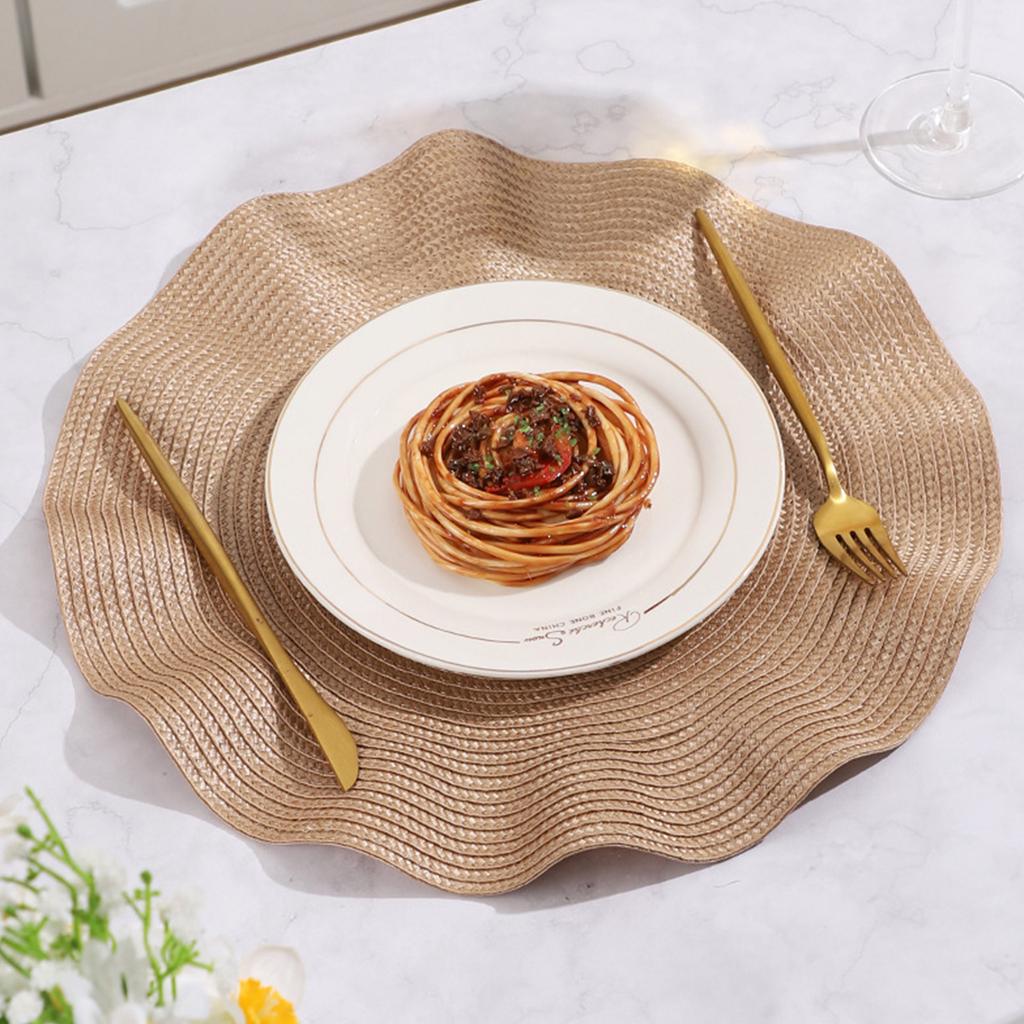 Pack of 2 Table Mats With Scalloped Edge Practcial Fungus Brims Table Dishes Mat Stylish Palcemat for Dinning
