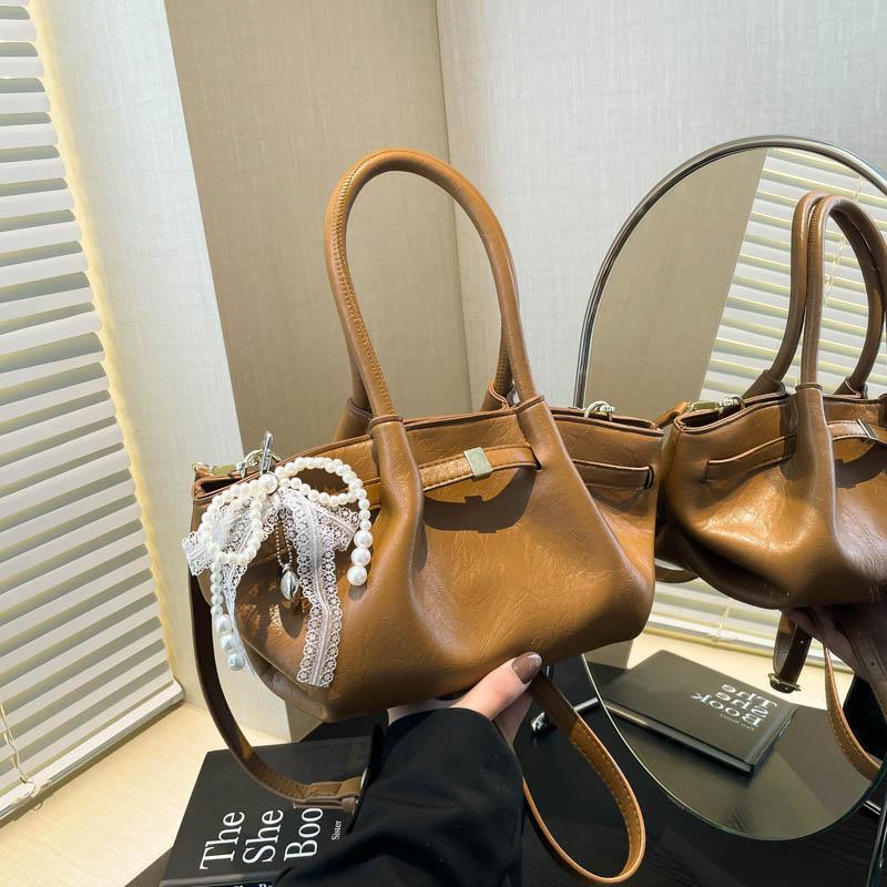 

Mini Size Top-handle Bags For Women Soild Color Shoulder Cross Body Hobo Bags With Pendant Latest Luxury Designer Handbags 30.5x13x14cm