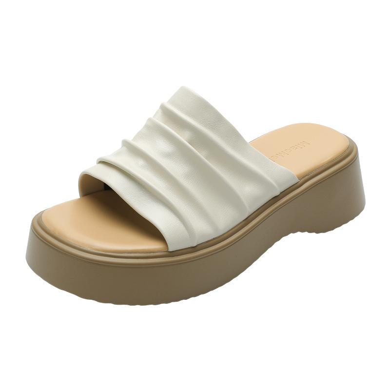 Slack thick-soled Bangkok drag summer new pleated holiday wind outside wear drag women's one-pedal retro soft-soled sandals