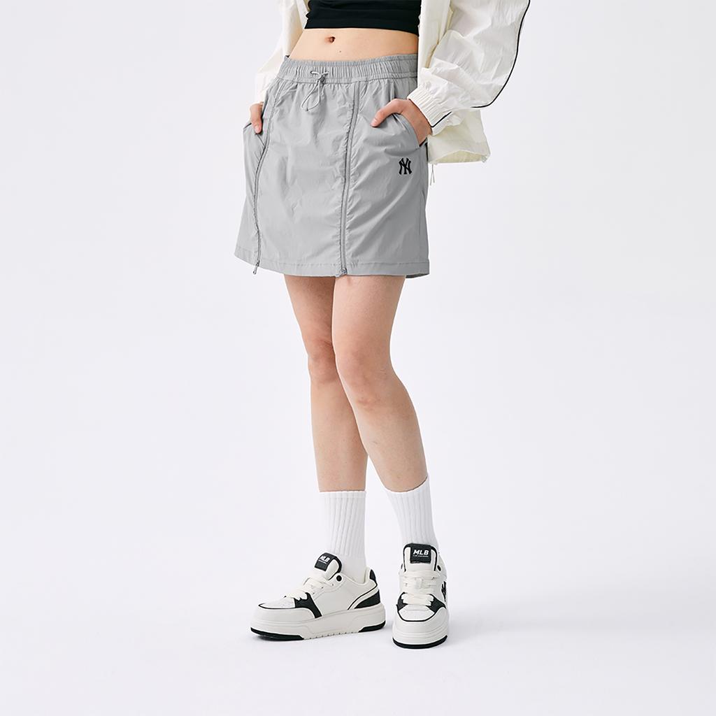 New MLB New York Yankees Basic Collection SS25 Casual Short Skirts Women's Light Gray 3FSKB0753-50GRL