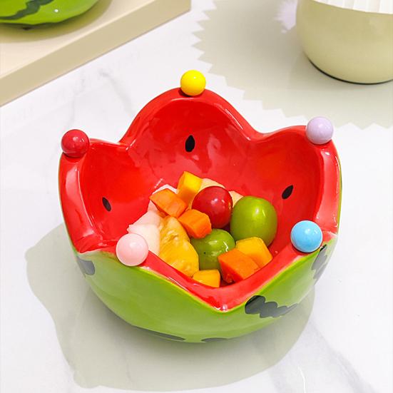 1 set watermeloenvormige fruitschaal met vorkjes, schattige keramische dessert- en fruitschaal voor thuis, geschikt voor de keuken, vaatwasmachinebestendig.
