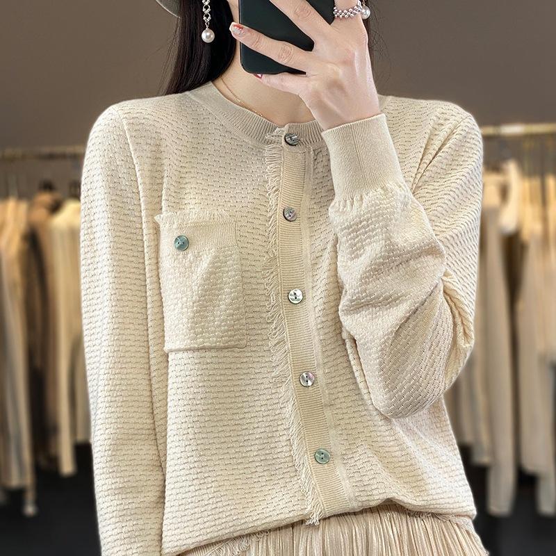 

Round Neck Tassel Double Pocket Imitation Wool Knitted Cardigan for Women s Summer New Loose Versatile Jacket Top M