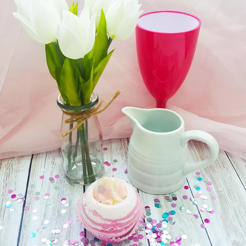 

BOMP COSMETICS Fuchsia Falls Bath Blaster