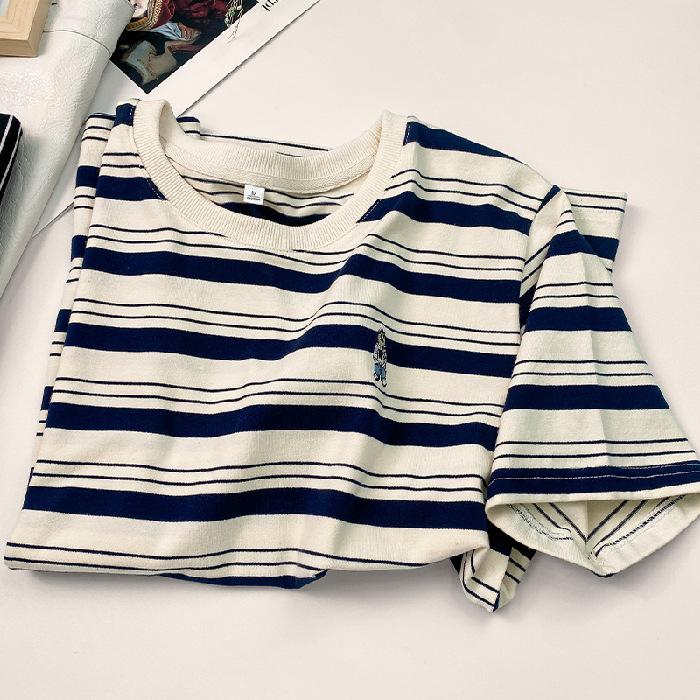 

Текстурированная полосатая футболка с коротким рукавом женская летняя одежда уникальный шикарный топ корейская модная высококлассная футболка вышивка S