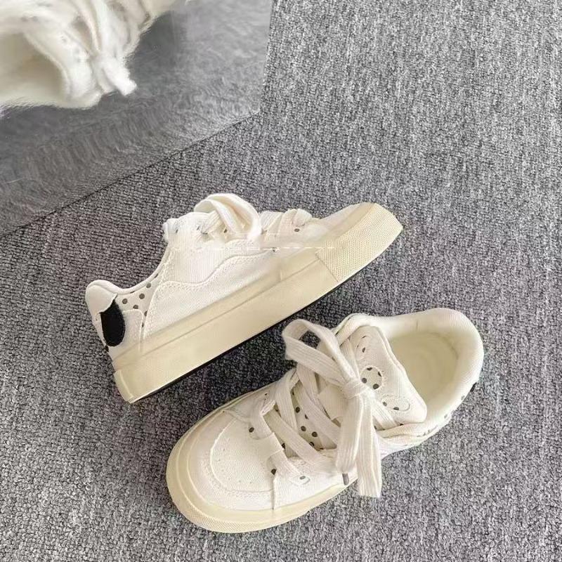 High-value Spring and Summer Platform White Shoes Women's New Casual Board Shoes Trendy Versatile Niche Bread Shoes