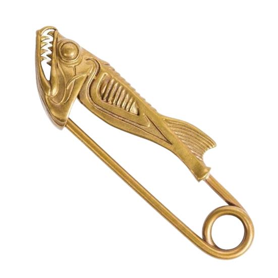 

Fish Head Pin Three-Dimensional Brooch Smooth Opening Piranha Design Closing Firm Safety