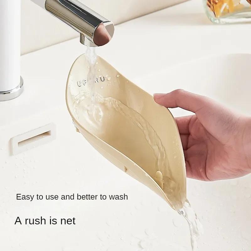 Leaf Shape Soap Bar Holder for Kitchen Bathroom Self Draining Tray Shelf with Anti-Slip Suction Cup Soap Storage Box