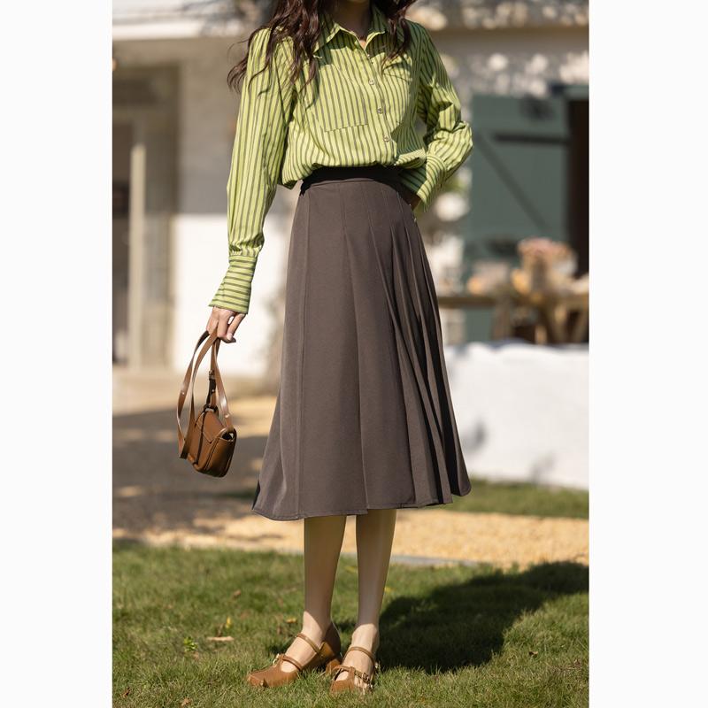 

Mishow Універсальні чорні спідниці в стилі ампір для жінок весна-літо Елегантний вінтаж середньої довжини А-силуету Офісні жіночі короткі штани до середини ікри MXC11B0630 M