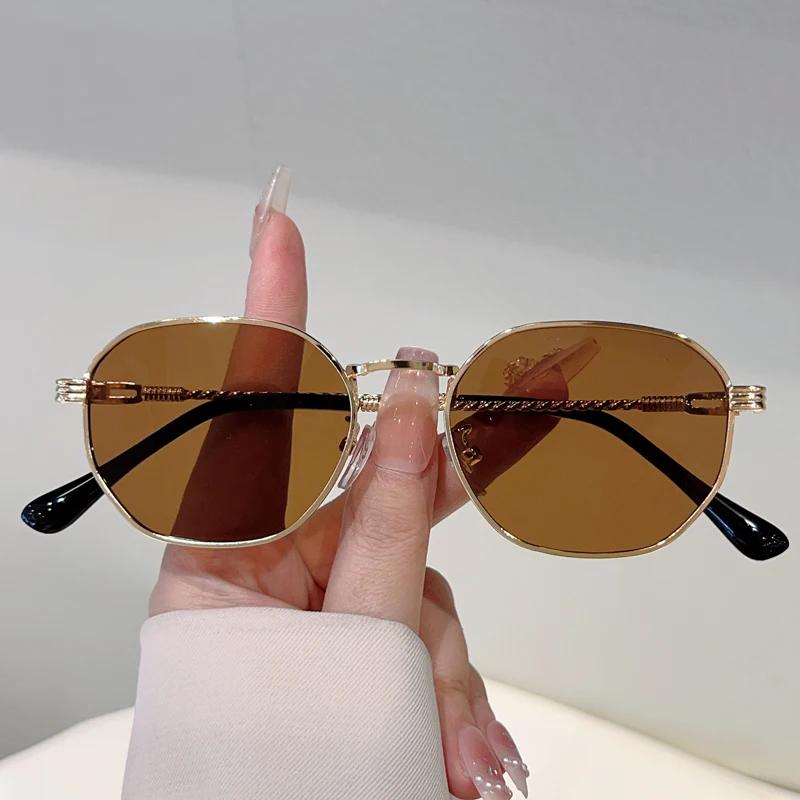 Vintage Square Sunglasses Men Fashion Simple Korean Style Casual Shades Women Stylish Ins Trendy Brand Design Sun Glasses