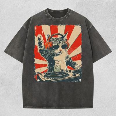 Cool DJ Cat T-Shirt – Funny Cat With Headphones Graphic Tee, Trendy Music Lover Shirt, Stylish Cat Meme Gift T-shirt