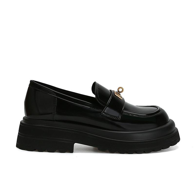 [] Urban area~ leather round head thick-soled gold buckle one pedal women's small leather shoes