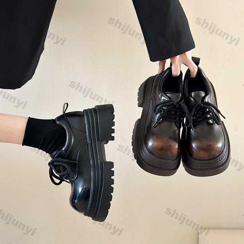 Modne Damskie Buty na Grubym Obcasie Jedne Buty Damskie Brytyjski Styl Kwadratowy Nosek Mokasyny Casual Nowe Grube Obcasy Sukienka Sznurowane Skórzane Czółenka